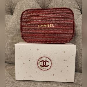 2022 Chanel Holiday Red Gold Makeup Bag
